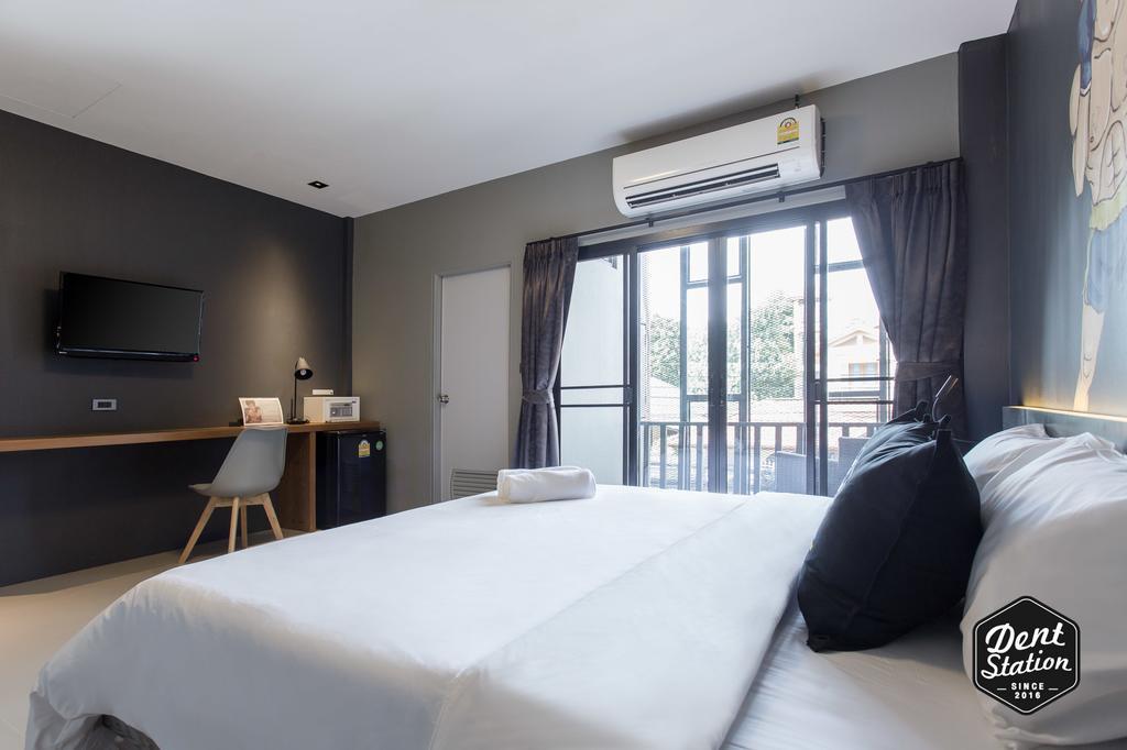 Dent Station Resident Hotel Phuket Exterior photo