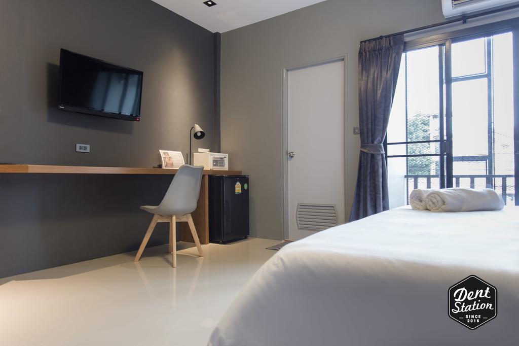 Dent Station Resident Hotel Phuket Exterior photo